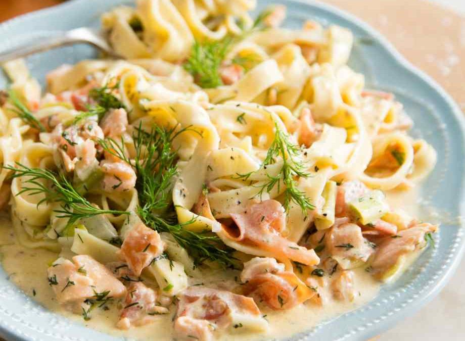 PASTA BOWS WITH SMOKED SALMON AND DILL